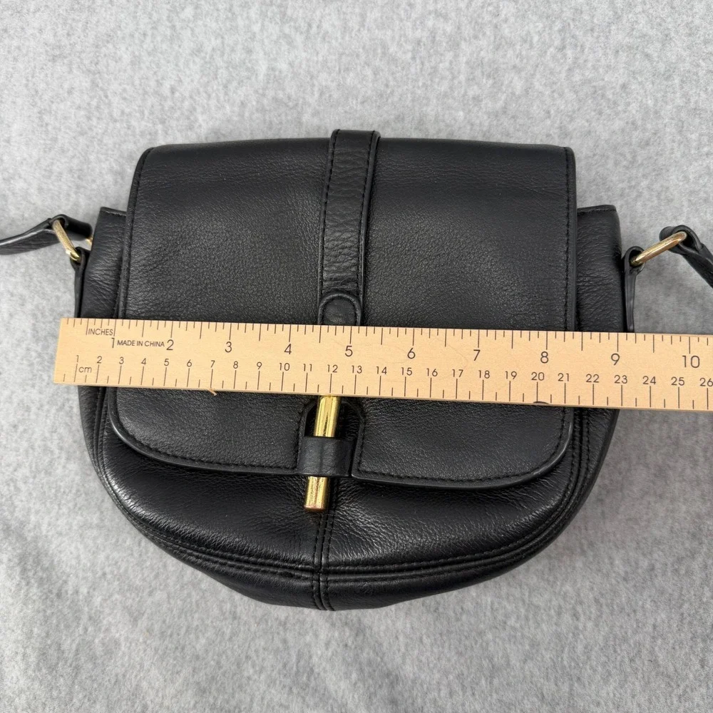 Vince Camuto Black Pebbled Leather Crossbody Bag Gold Toggle Saddle Bag - Picture 8 of 10